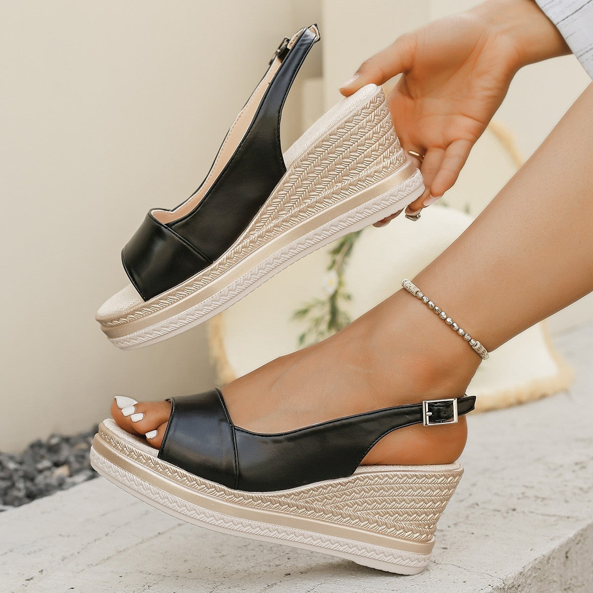 Zoe - Orthopaedic Sandals
