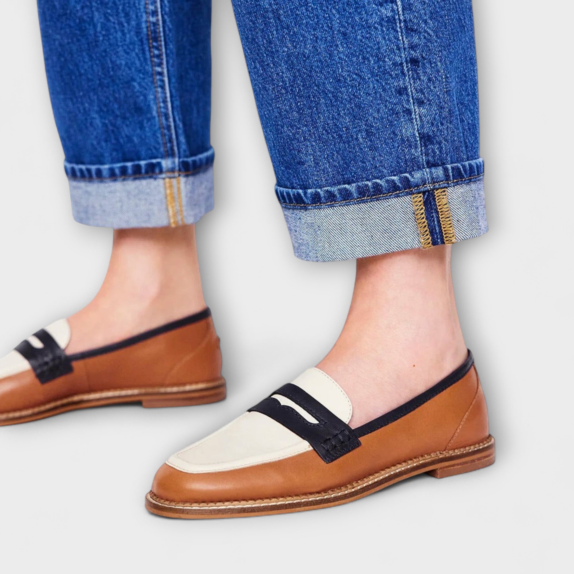 Bronwen – Brown Round-Toe Loafers